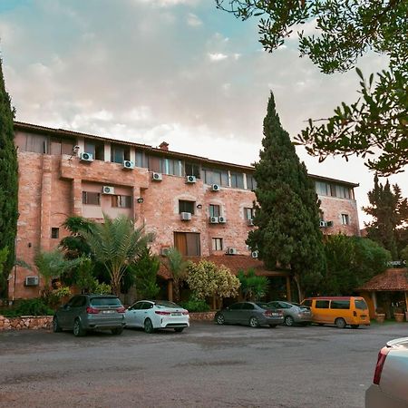 Al Joude Hotel Ирбид Экстерьер фото